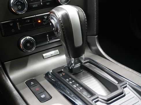 Used 2013 Ford Mustang Coupe image 18