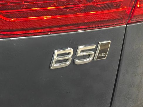 Used 2023 Volvo XC60 B5 Plus AWD/4WD image 49