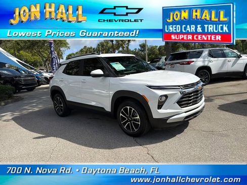 Used 2026 Chevrolet TrailBlazer LT w/ LT Cold Weather Package FWD image 16