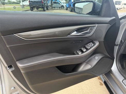 Used 2021 Cadillac CT5 V w/ Cold Weather Package RWD image 9