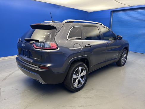 Used 2021 Jeep Cherokee Limited w/ Elite Package AWD/4WD image 7