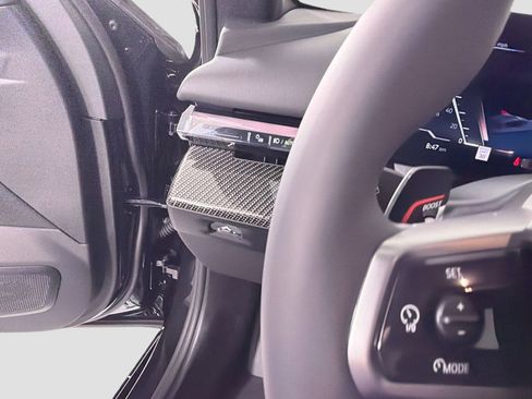 New 2026 BMW i5 eDrive40 w/ M Sport Package image 9