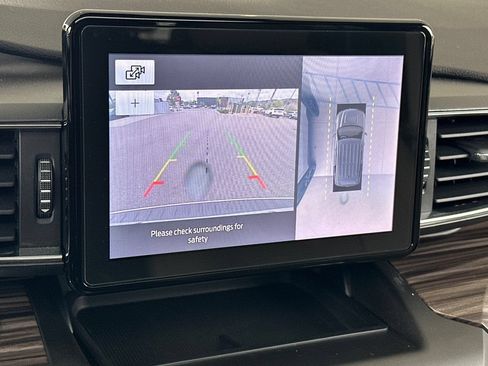 Used 2020 Ford Explorer Limited w/ Class III Trailer Tow Package RWD image 20