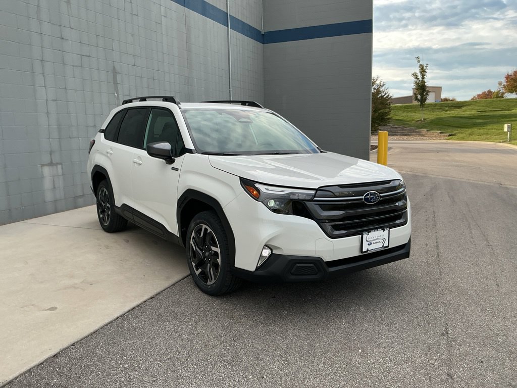 New 2026 Subaru Forester Touring AWD/4WD image 16