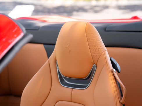 Used 2023 Ferrari Portofino M RWD image 47