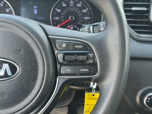 Used 2018 Kia Sportage LX AWD/4WD image 14