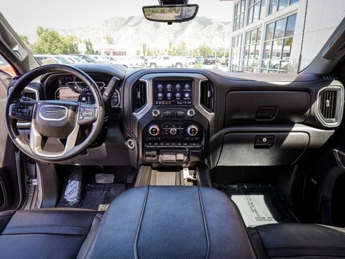 Used 2023 GMC Sierra 2500 Denali w/ Denali Ultimate Package AWD/4WD image 18
