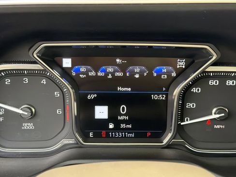 Used 2021 GMC Yukon XL Denali w/ Denali Premium Package image 28