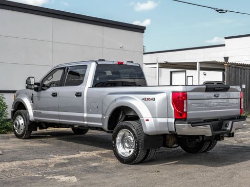 Used 2022 Ford F450 XLT w/ Camper Package AWD/4WD image 8