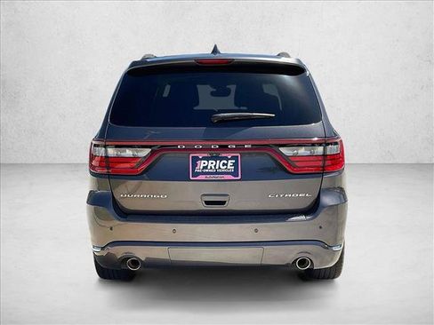 Used 2017 Dodge Durango Citadel w/ Technology Group RWD image 4