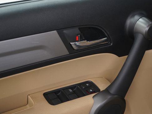 Used 2011 Honda CR-V SE image 21