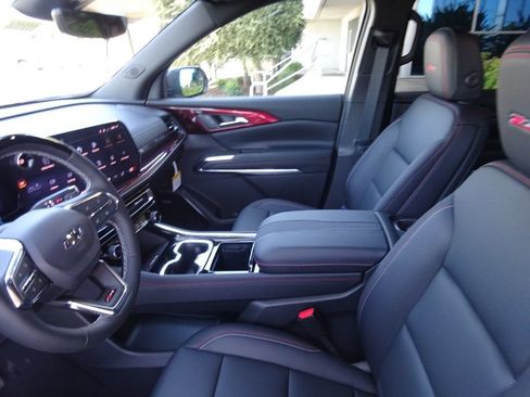New 2026 Chevrolet Traverse Z71 w/ Enhanced Driving Package AWD/4WD image 12