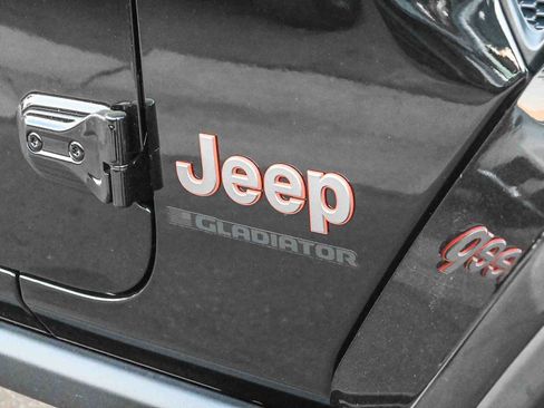 New 2026 Jeep Gladiator Mojave image 11