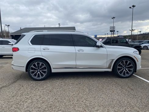 Used 2021 BMW X7 xDrive40i w/ Executive Package image 2