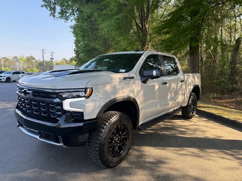 New 2026 Chevrolet Silverado 1500 ZR2 w/ Dark Appearance Package image 4
