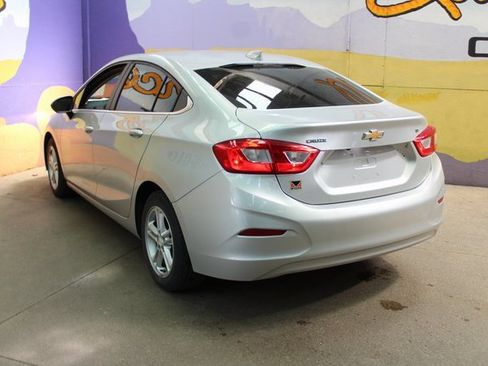 Used 2016 Chevrolet Cruze LT image 5