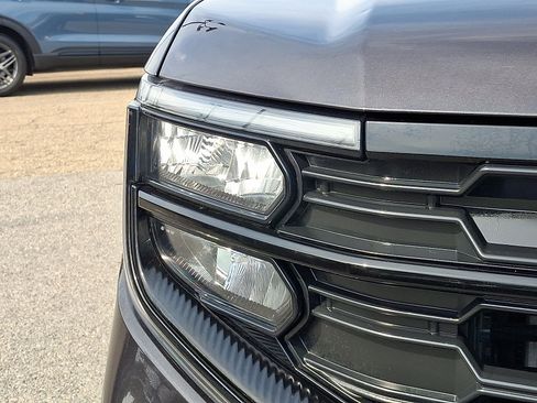 Used 2025 Ford Expedition Active AWD/4WD image 9