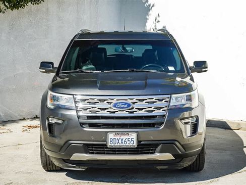 Used 2018 Ford Explorer XLT w/ Equipment Group 202A image 2