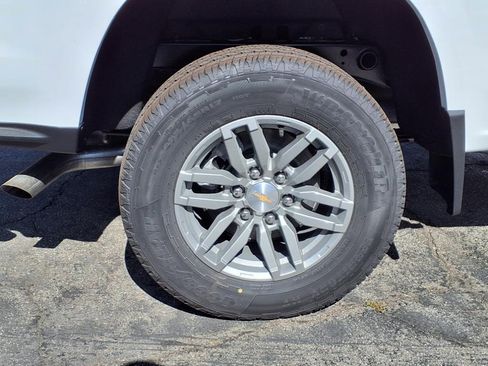 New 2025 Chevrolet Colorado LT w/ LT Convenience Package image 4