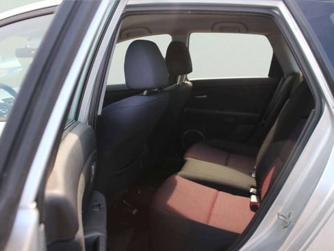 Used 2006 MAZDA MAZDA3 s FWD image 6