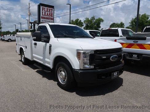 Used 2019 Ford F250 XL w/ Power Equipment Group RWD image 7