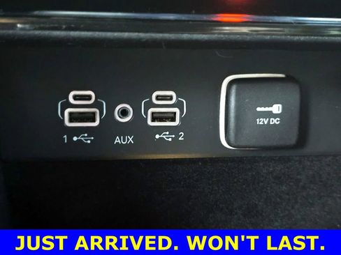 Used 2022 Jeep Grand Cherokee L Limited image 16