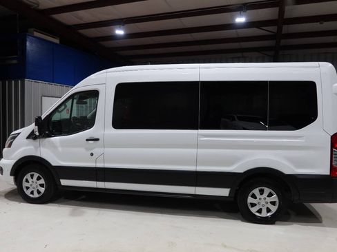 Used 2023 Ford Transit 350 XLT RWD image 2