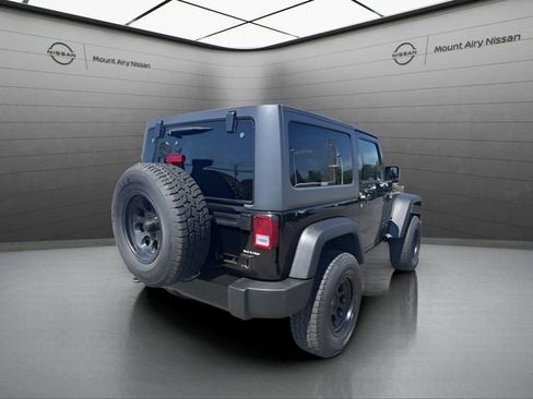 Used 2016 Jeep Wrangler Sport AWD/4WD image 3