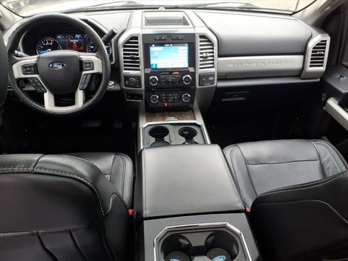 Used 2017 Ford F250 Lariat w/ Lariat Ultimate Package image 6