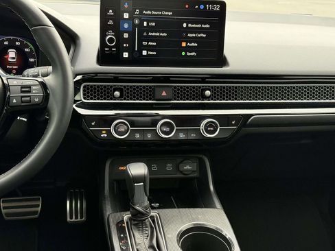 Used 2025 Honda Civic Sport image 18