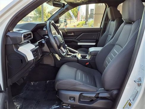 Used 2024 Toyota Tacoma TRD Off-Road image 13