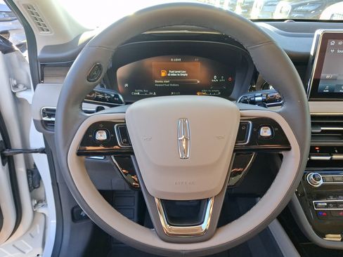 Certified 2022 Lincoln Corsair Reserve FWD image 15