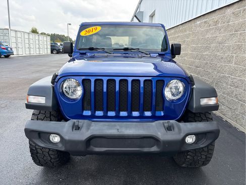 Used 2019 Jeep Wrangler Unlimited Sport S image 3