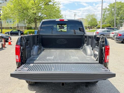 Used 2017 Ford F150 XLT w/ Equipment Group 302A Luxury AWD/4WD image 35
