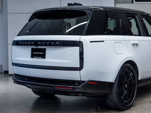 Used 2025 Land Rover Range Rover Autobiography AWD/4WD image 23