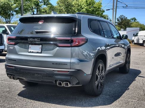 Used 2026 GMC Acadia Elevation w/ Black Edition FWD image 8