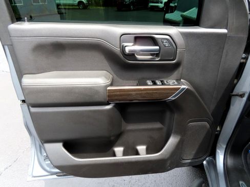 Used 2019 Chevrolet Silverado 1500 RST image 26