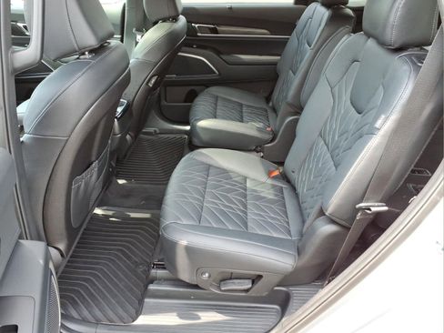 Used 2025 Kia Telluride SX X-Line AWD/4WD image 7