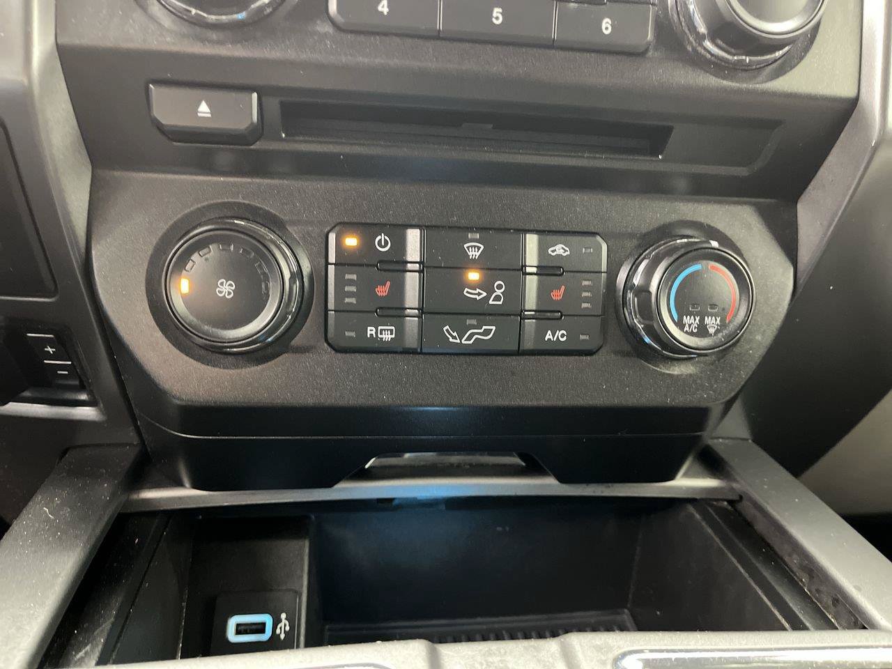 Used 2018 Ford F150 XLT w/ Equipment Group 302A Luxury AWD/4WD image 21