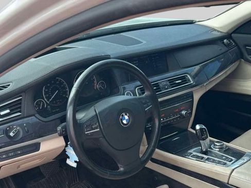 Used 2010 BMW 750Li xDrive AWD/4WD image 5