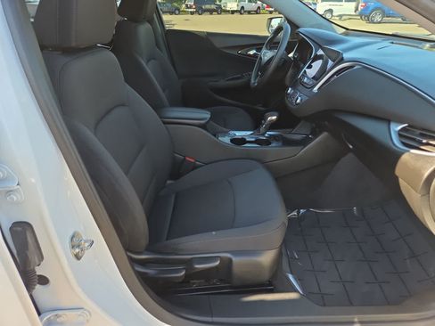 Used 2023 Chevrolet Malibu LT FWD image 22