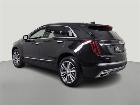 Used 2025 Cadillac XT5 Premium Luxury image 6