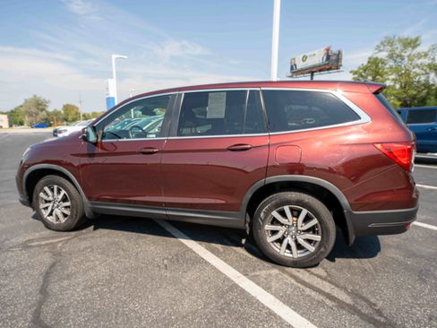 Used 2021 Honda Pilot EX image 4