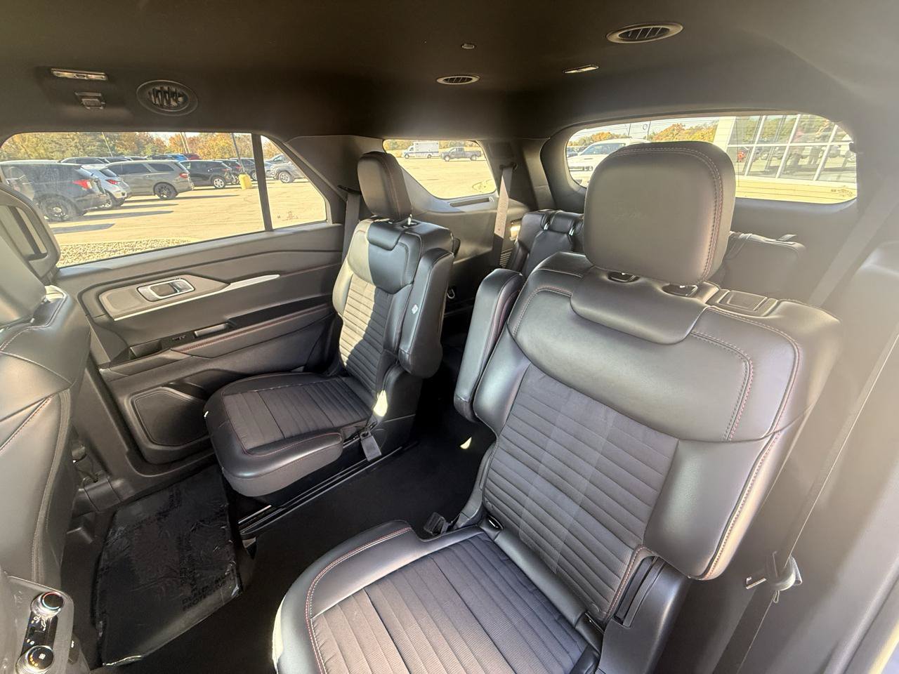 Used 2026 Ford Explorer ST-Line AWD/4WD image 13