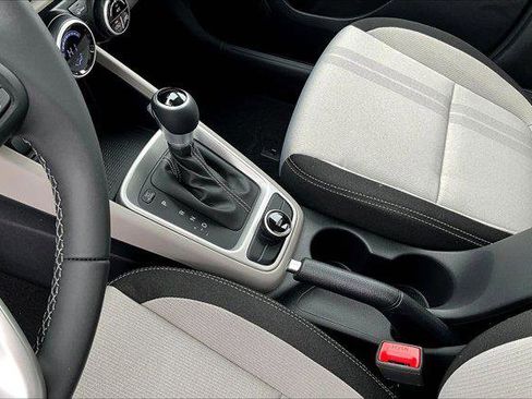 New 2025 Hyundai Venue SEL image 8