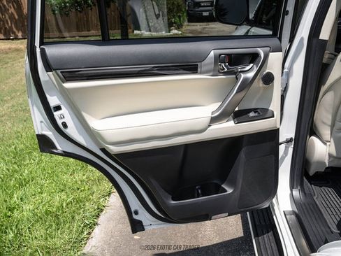Used 2023 Lexus GX 460 Luxury w/ Sport Design Package AWD/4WD image 66