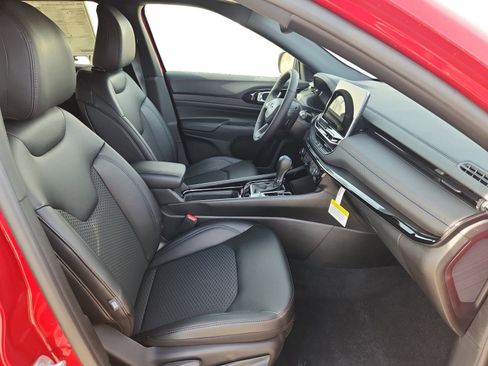 New 2026 Jeep Compass Latitude image 15