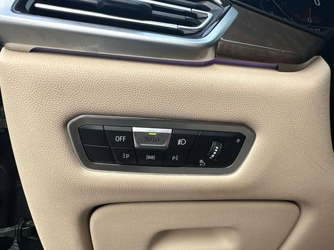 Used 2022 BMW X5 sDrive40i w/ Premium Package image 27