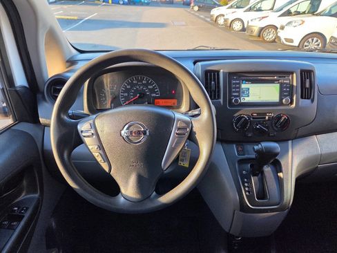 Used 2019 Nissan NV200 SV w/ Navigation Package image 11