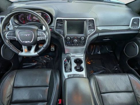 Used 2016 Jeep Grand Cherokee SRT image 16